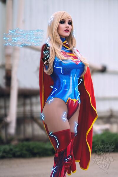 File:FaceoffFembot - Supergirl -ver2-.jpg