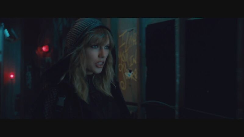 File:Taylor Swift - Ready For It 8.jpg