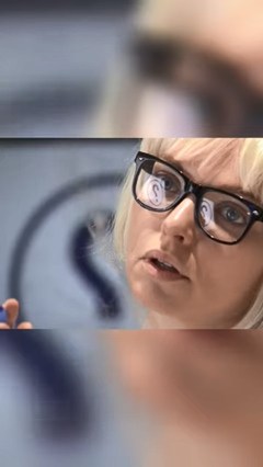 File:Robot prank 13.jpg