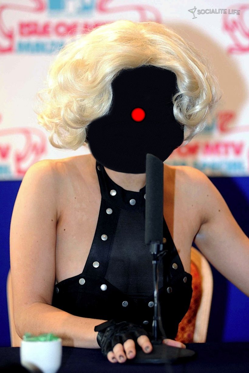 File:Lady-gaga-mask-07102009-08-820x1230-C.jpg - FembotWiki