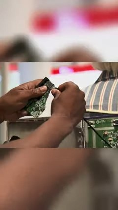 File:Robot prank 3.jpg